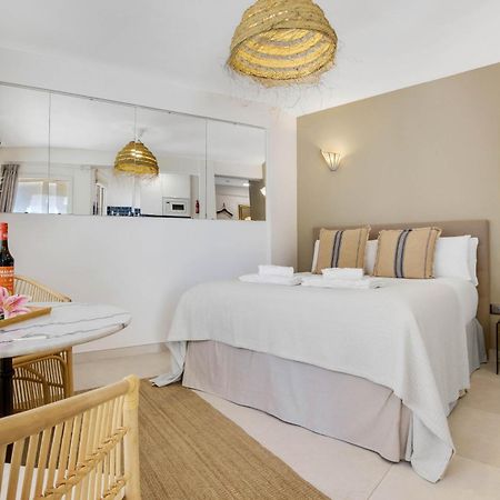Shiny Studio With Pool & Carihuela Beach At 500M Torremolinos Bagian luar foto
