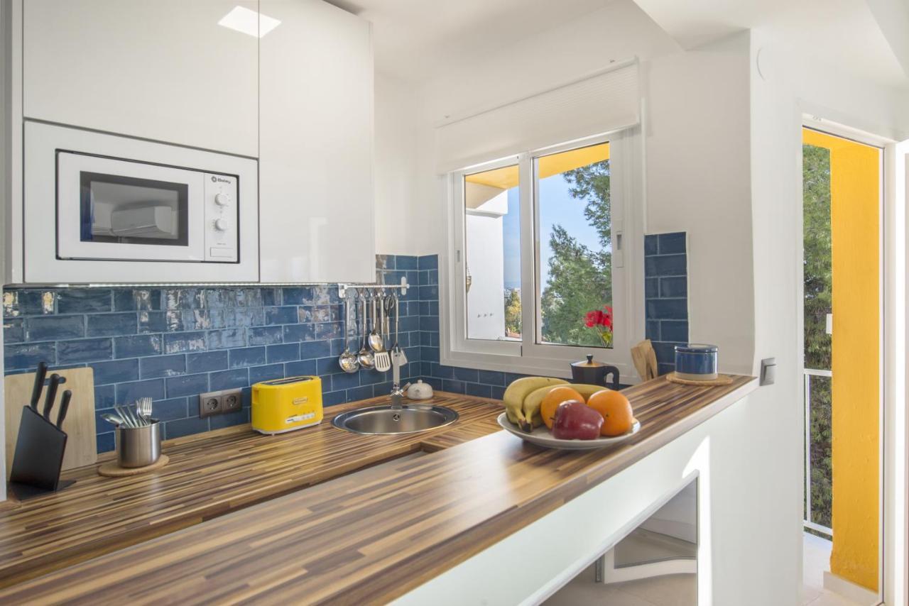 Shiny Studio With Pool & Carihuela Beach At 500M Torremolinos Bagian luar foto