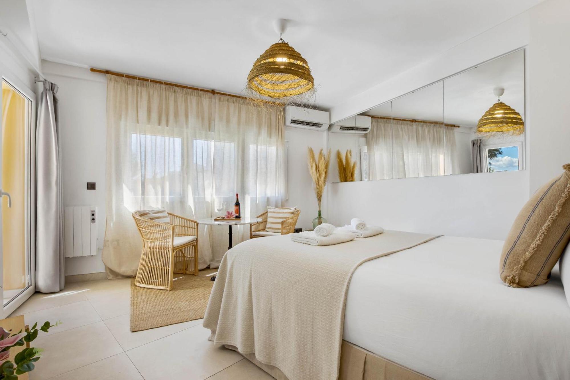 Shiny Studio With Pool & Carihuela Beach At 500M Torremolinos Bagian luar foto